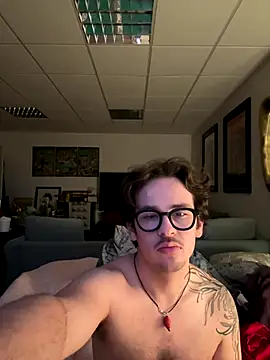 Snapshot of hardmecl chatting on 12.01.24 hardmecl online show from 12.01.24