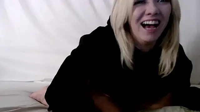 SallyCumLaude online show from 01.23.25