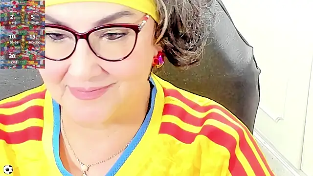 Snapshot of cataleya_mom chatting on 06.17.26 cataleya mom online show from 06.17.26