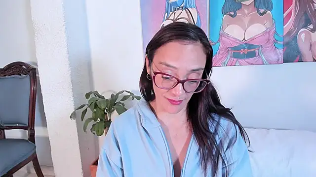 Jessica Herrera  online show from 10.13.25