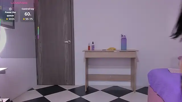 alexa pariss online show from 10.07.25