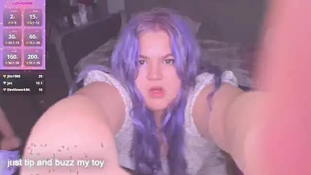 Freakcute  online show from 10.20.25