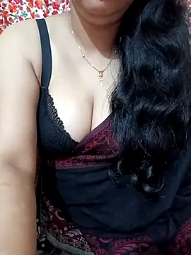 Priya Boudi online show from 12.14.25