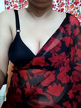 Snapshot of Priya_Boudi chatting on 04.29.26 Priya Boudi online show from 04.29.26
