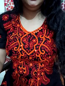Snapshot of Priya_Boudi chatting on 04.30.26 Priya Boudi online show from 04.30.26