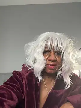 BreanaDivine online show from 02.22.25