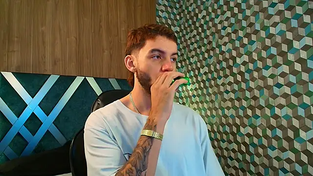 Michael magno online show from 10.20.25