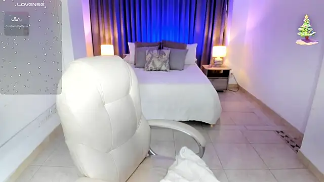 Snapshot of Rebeka_spencer chatting on 12.31.24 Rebeka spencer online show from 12.31.24