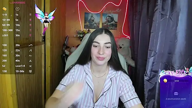 Fiery Brunette  online show from 01.07.25