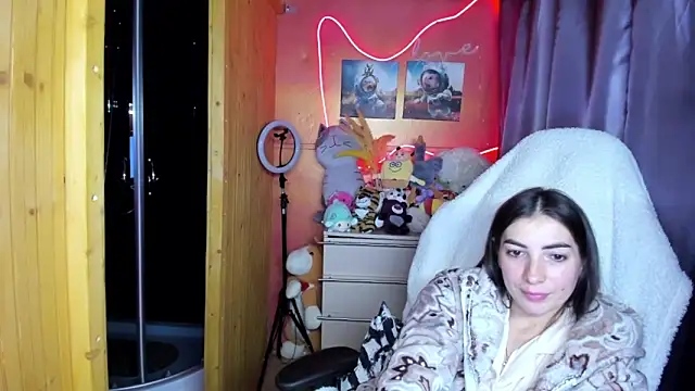 Snapshot of Fiery_Brunette_ chatting on 04.29.26 Fiery Brunette online show from 04.29.26