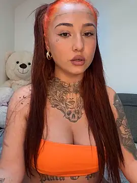 Snapshot of Coco-Love chatting on 11.11.25 Coco-Love online show from 11.11.25