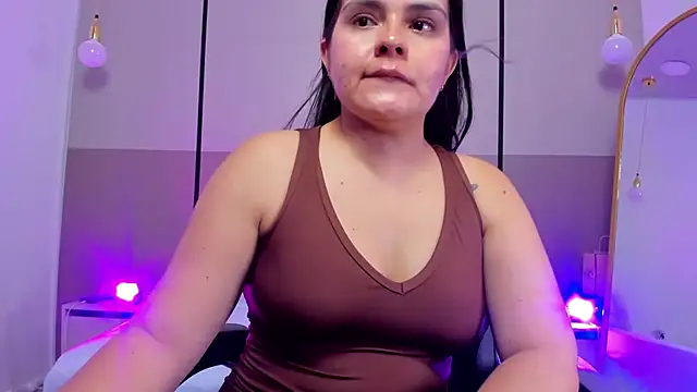 Snapshot of ayla13_ chatting on 03.02.26 ayla13 online show from 03.02.26