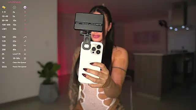 Daihanwatson  online show from 09.13.25