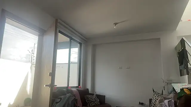 Snapshot of ChocolateCakeQueen chatting on 10.03.25 ChocolateCakeQueen online show from 10.03.25