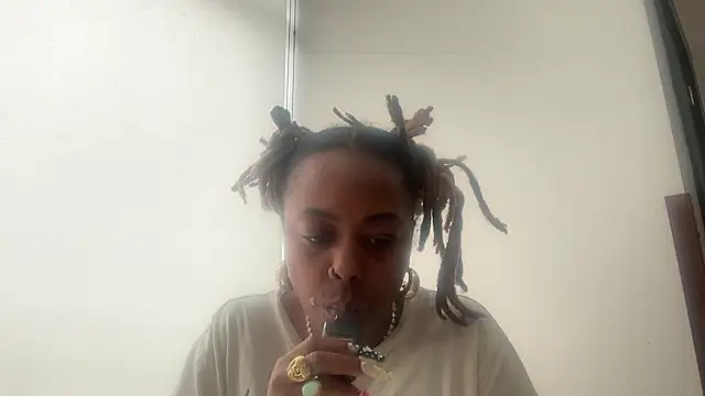 ChocolateCakeQueen online show from 01.10.26