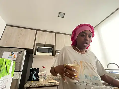 ChocolateCakeQueen online show from 02.08.26