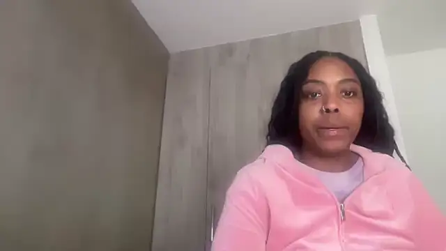 Snapshot of ChocolateCakeQueen chatting on 03.07.26 ChocolateCakeQueen online show from 03.07.26