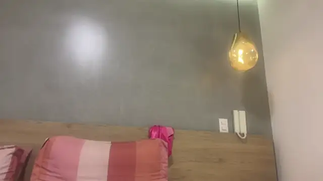 Snapshot of ChocolateCakeQueen chatting on 03.25.26 ChocolateCakeQueen online show from 03.25.26