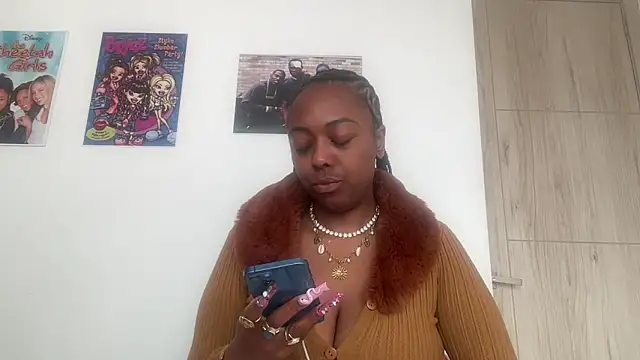 ChocolateCakeQueen online show from 05.17.26