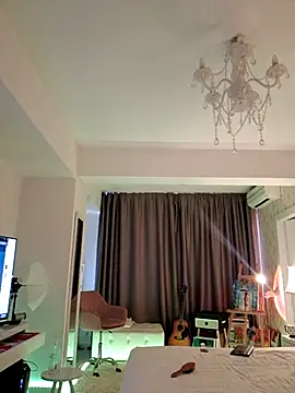 Snapshot of IreneHope chatting on 03.13.25 IreneHope online show from 03.13.25