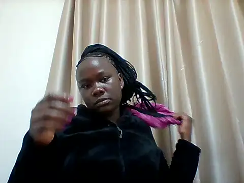 Snapshot of sexy_cutelips chatting on 09.11.25 sexy cutelips online show from 09.11.25