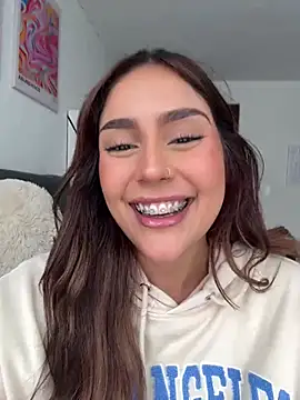 HazzelGray online show from 02.23.25