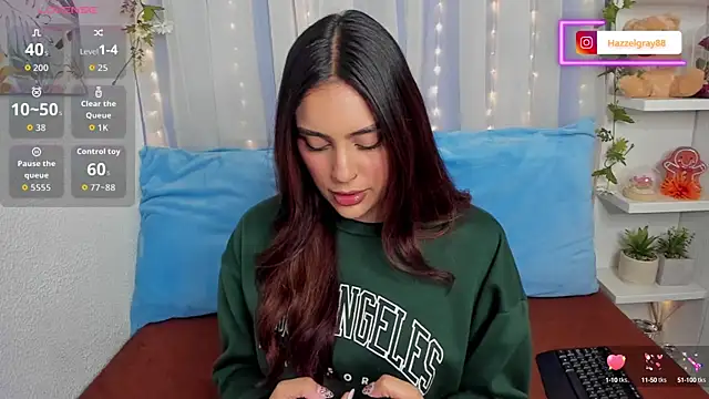 HazzelGray online show from 09.14.25