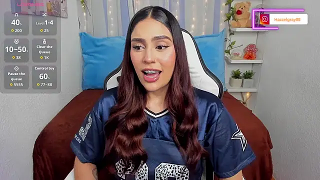 HazzelGray online show from 10.26.25