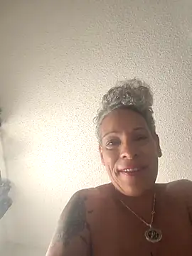 CeceilaMoon online show from 03.17.26