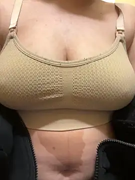 Snapshot of Angel__lika chatting on 10.20.25 Angel lika online show from 10.20.25