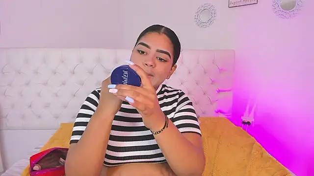 sharlot evans  online show from 01.13.26