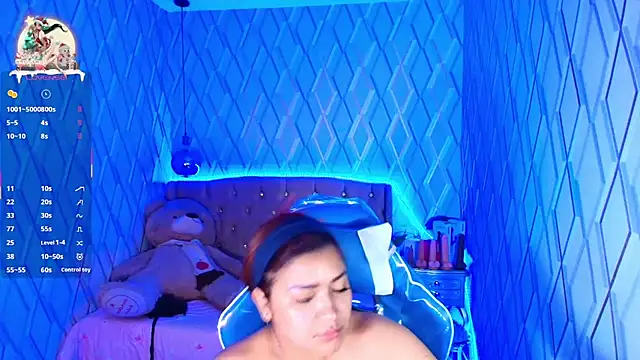 NicolleTaylor online show from 11.17.25