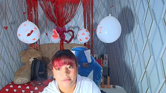 NicolleTaylor online show from 02.12.26