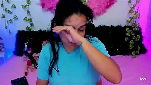 Snapshot of MegamKim chatting on 10.17.25 MegamKim online show from 10.17.25