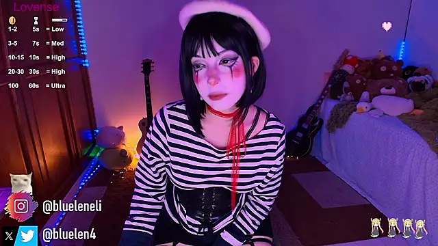 Snapshot of bluelen chatting on 03.15.26 bluelen online show from 03.15.26