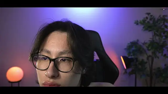 SrLuis18 online show from 02.15.25