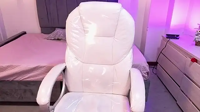 iam sofiia online show from 02.15.26