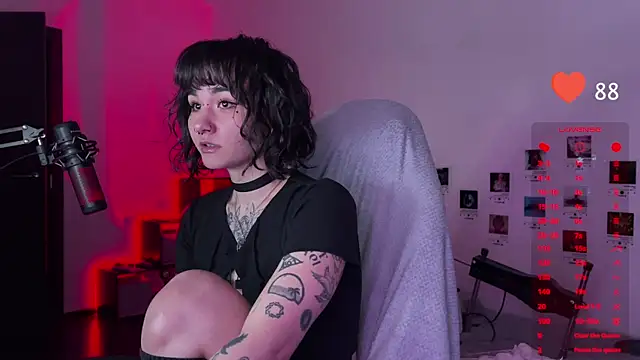 deadlysweet online show from 12.10.24