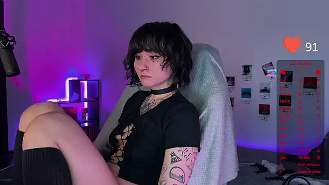 deadlysweet online show from 01.27.25