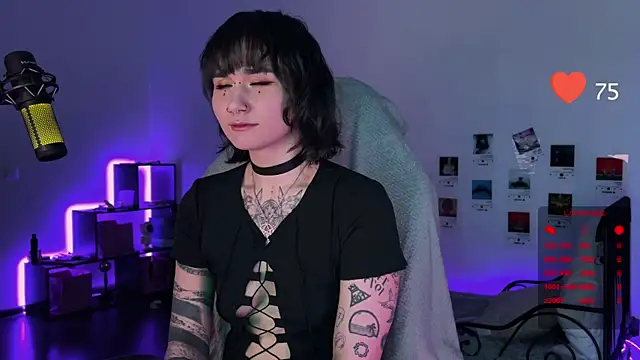 deadlysweet online show from 02.16.25