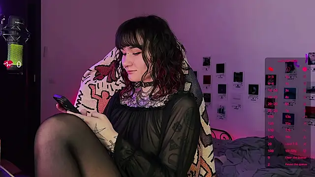 deadlysweet online show from 09.14.25