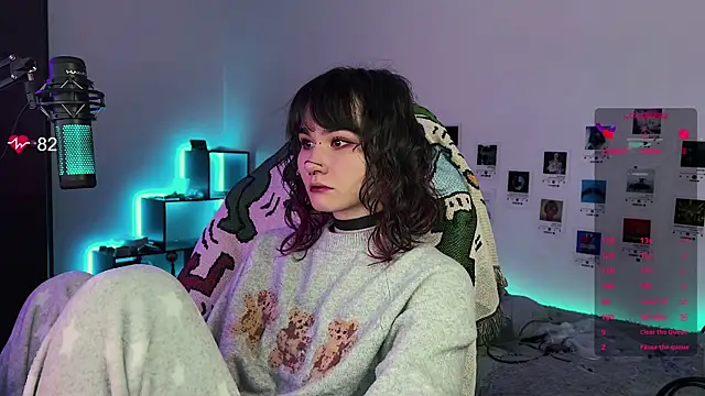 deadlysweet online show from 09.25.25