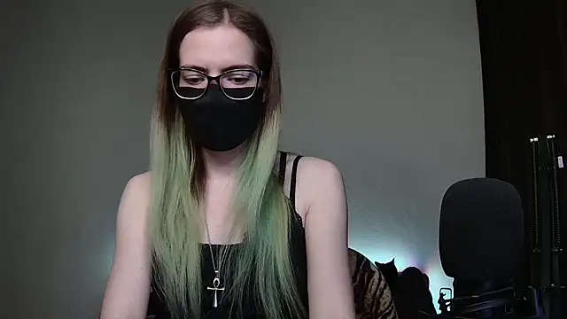 amber candyfloss online show from 12.16.24