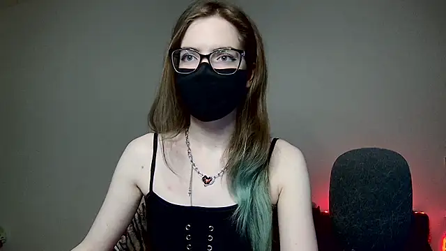 amber candyfloss online show from 10.29.25