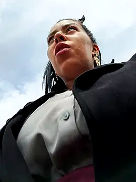 Emily Wane online show from 03.12.25