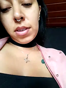 Emily Wane online show from 09.17.25