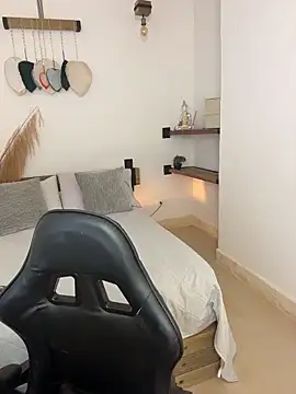 annyfosterr online show from 05.19.26