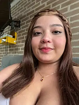 CharlotteMillers online show from 01.01.25