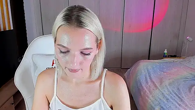 ice pixie online show from 12.20.24