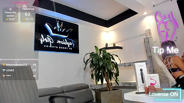 AnaRuiz online show from 09.17.25